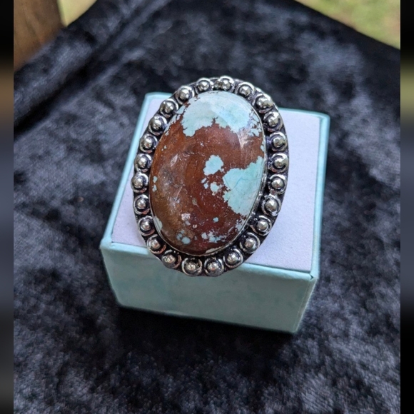Handcrafted Oval Turquoise Ring - Picture 3 of 11